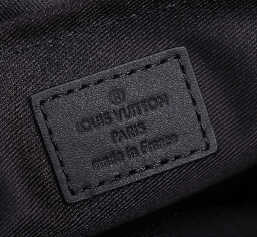Louis Vuitton Fastline M22482 Black Crossbody Bag - Image 8