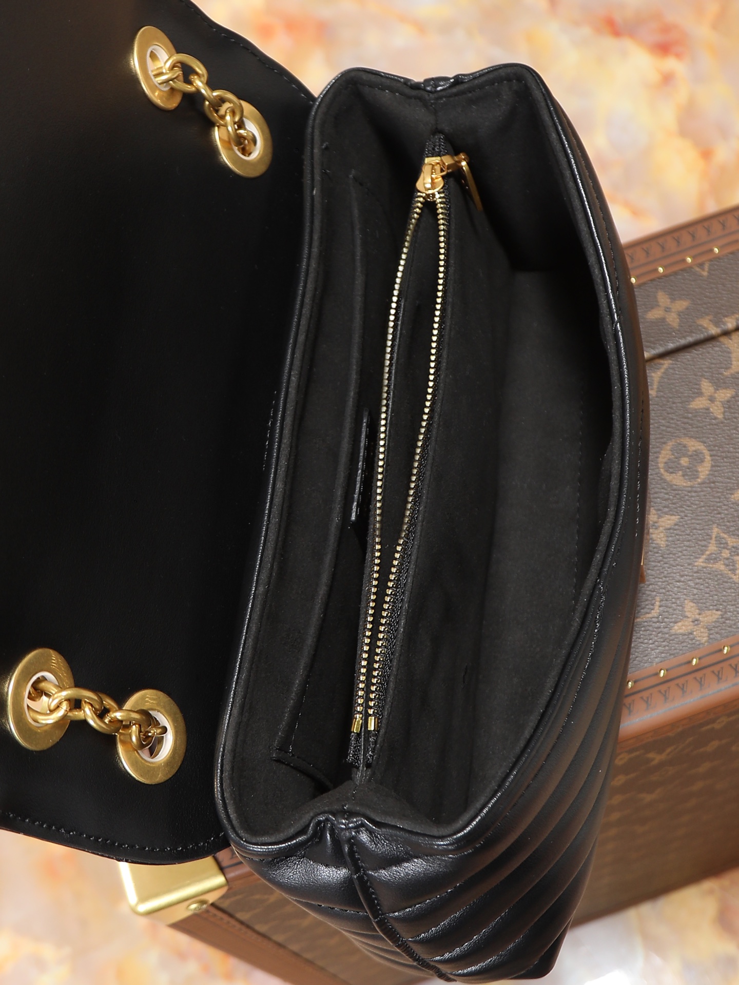 Louis Vuitton New Wave Chain Shoulder Bag M58552 - Image 8