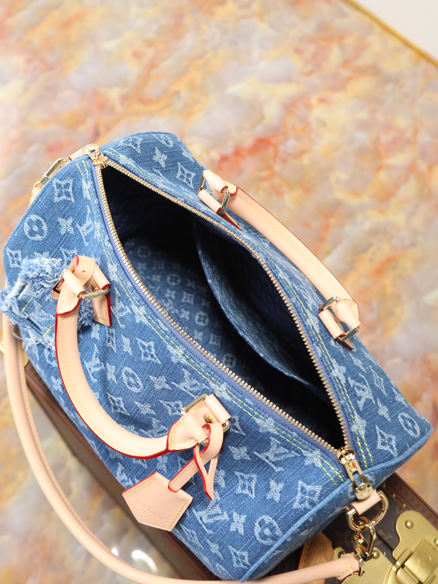 Louis Vuitton Speedy Soft 30 Denim Handbag - Image 8