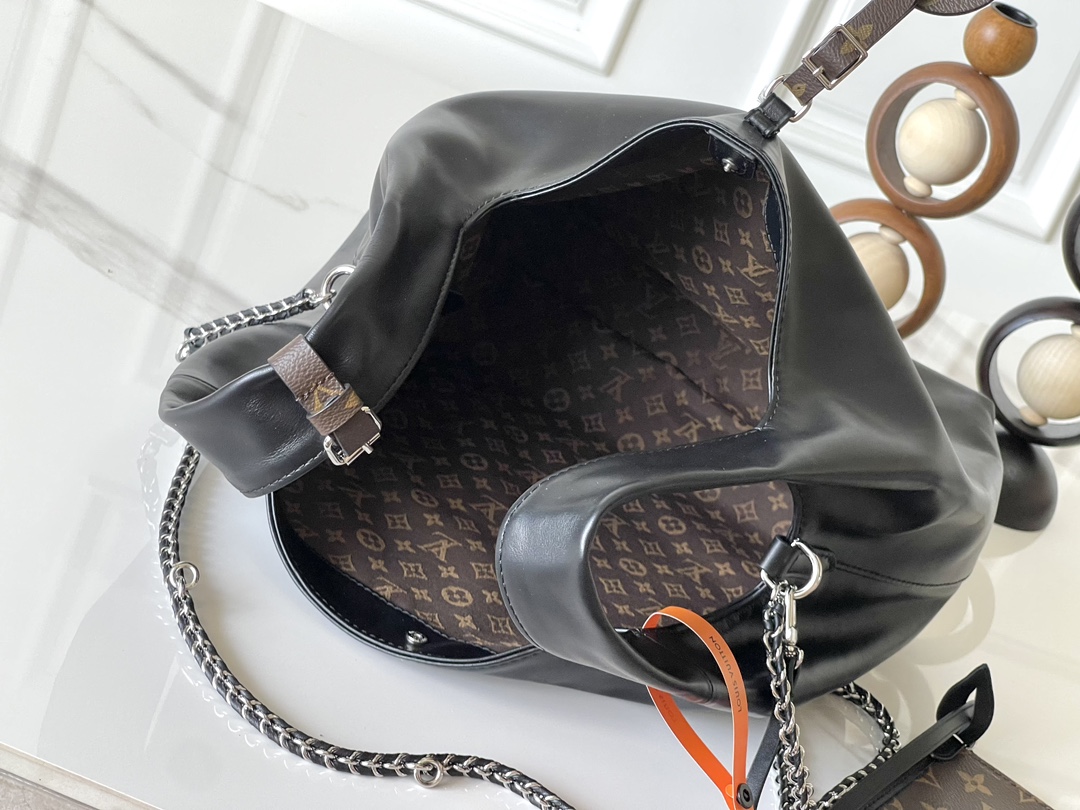 Louis Vuitton M11266 Atlantis Medium Handbag - Image 8