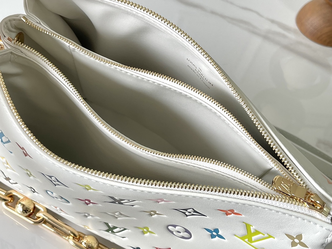 Louis Vuitton Coussin Small Handbag M13233, White Multicolor - Image 8