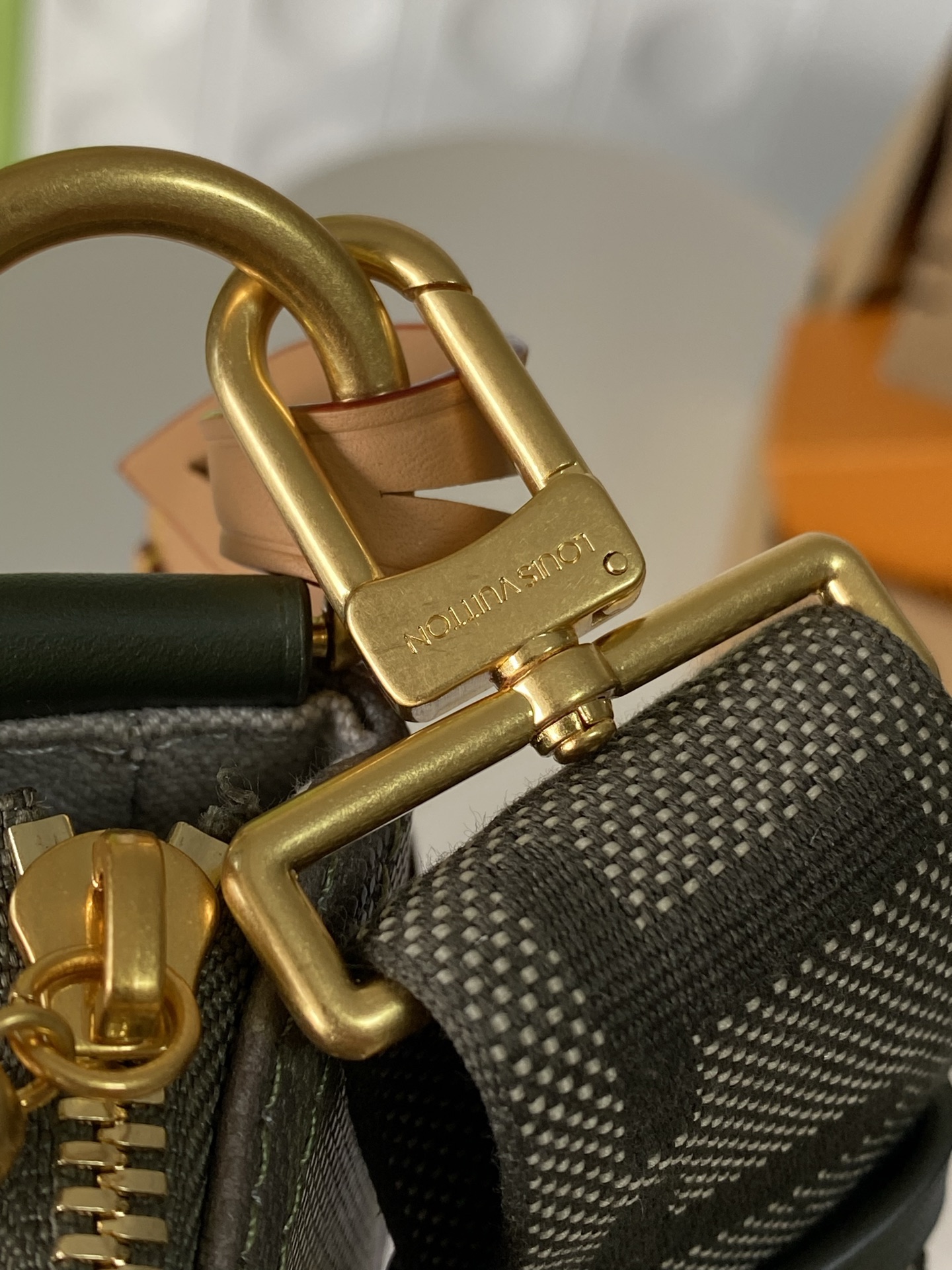 Louis Vuitton Metis Handbag M27181 Green Monogram Canvas - Image 8