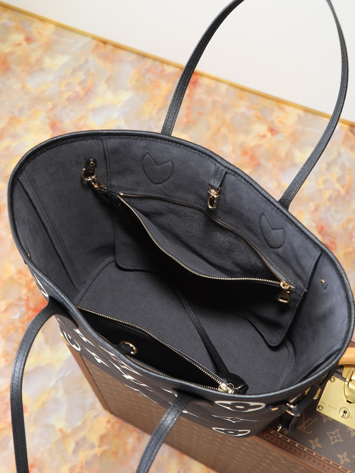 Neverfull MM Monogram Empreinte Leather Tote Bag - Image 8