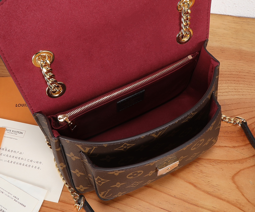 Louis Vuitton Passy Chain Bag - Image 8