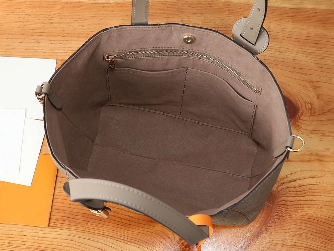 Louis Vuitton All In One Small Handbag - Image 8