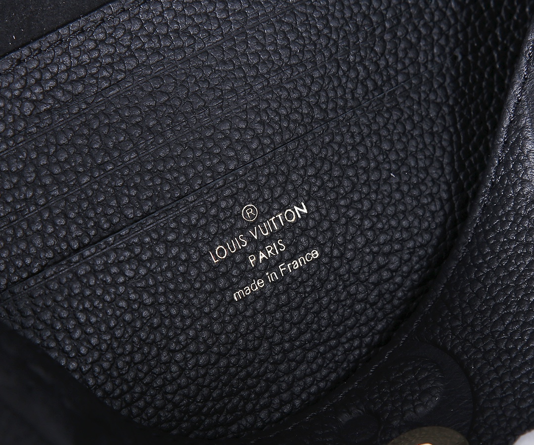 Louis Vuitton Wallet on Chain Ivy - Image 8