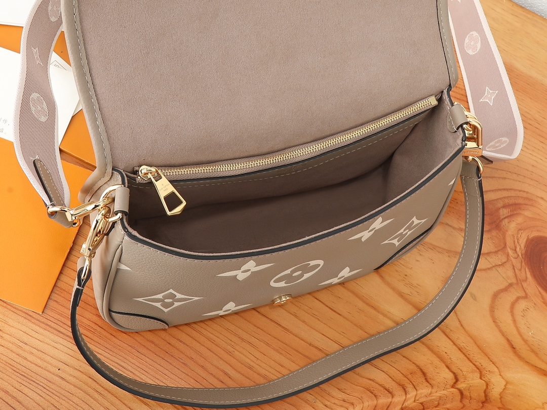 Louis Vuitton Diane Monogram Empreinte Leather Shoulder Bag - Image 8