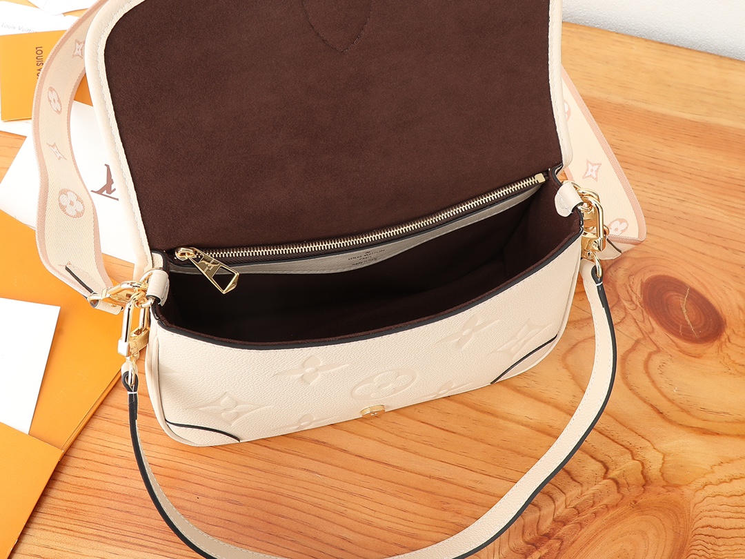 Louis Vuitton Diane Monogram Empreinte Shoulder Bag - Image 8