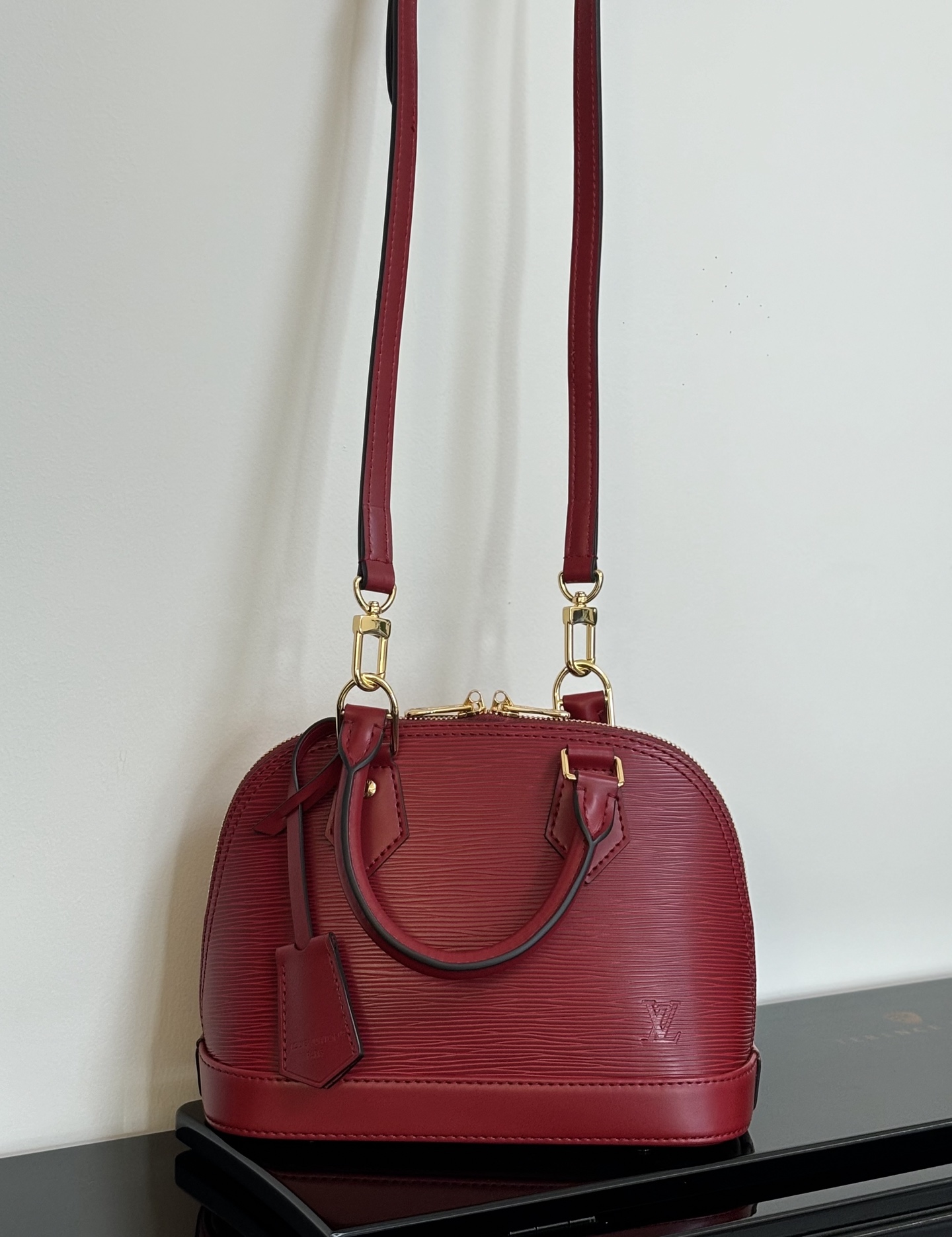 Alma BB Epi Leather Handbag - Image 8