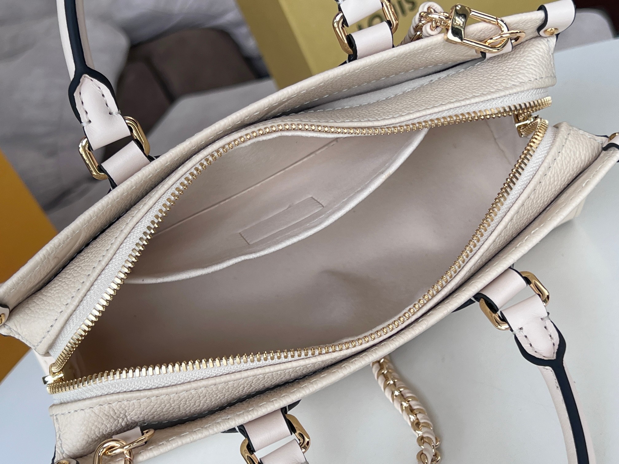 Louis Vuitton OnTheGo East West Tote Bag - Image 8