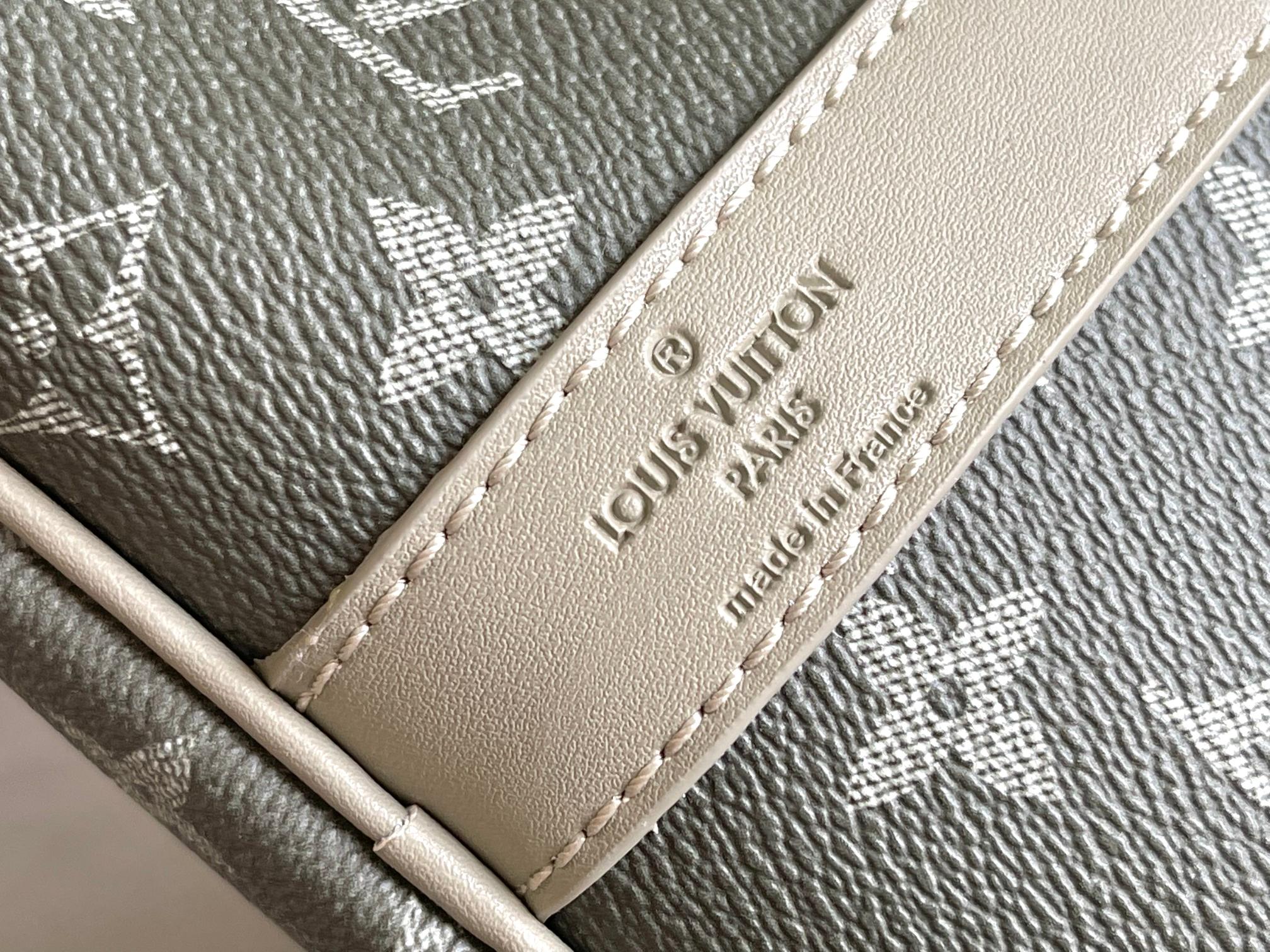 Louis Vuitton Keepall Bandouliere 45 Travel Bag - Image 8
