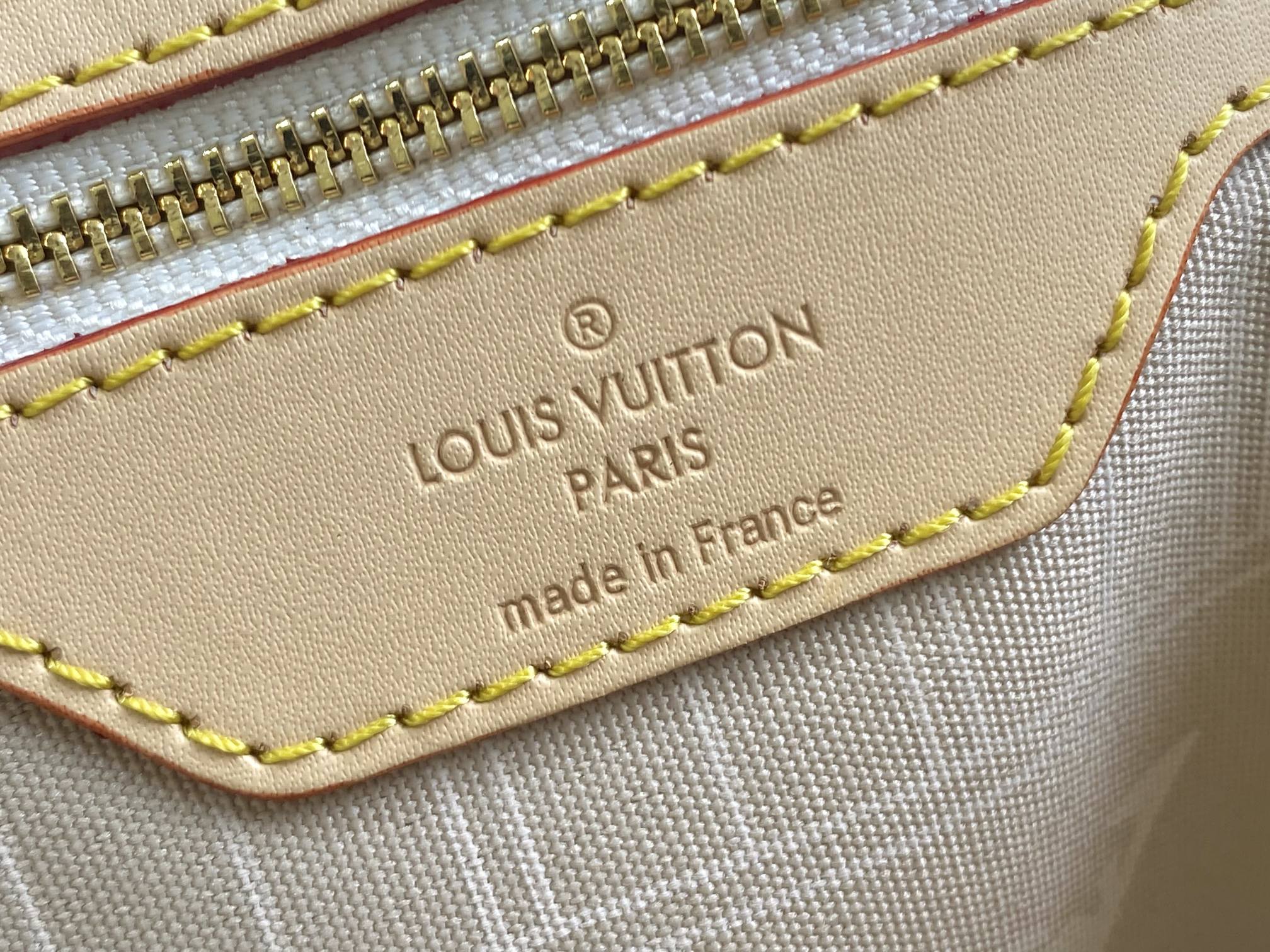Louis Vuitton Keepall 45 Travel Bag - Image 8