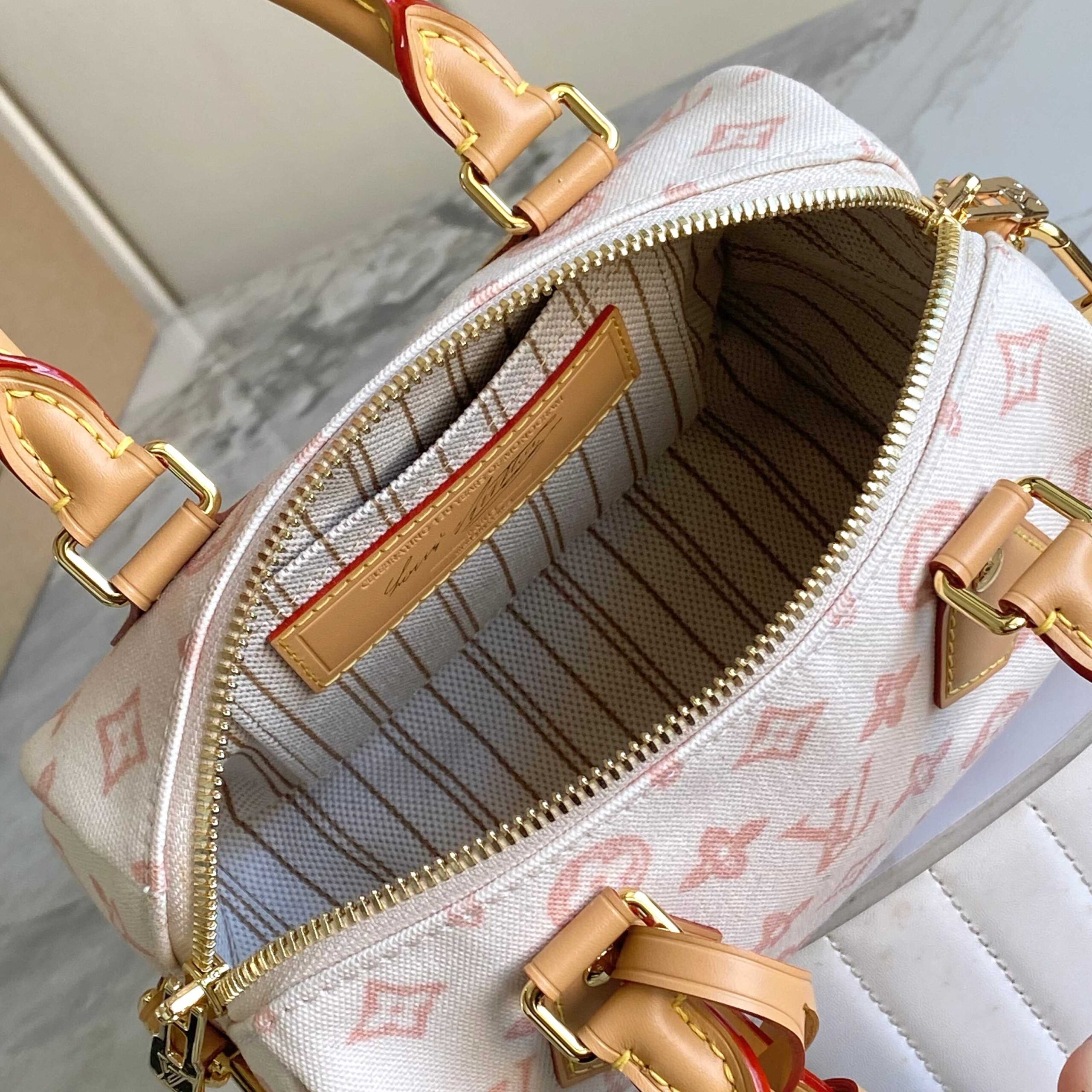 Louis Vuitton Speedy Bandouliere 20 Monogram Crossbody Bag - Image 8
