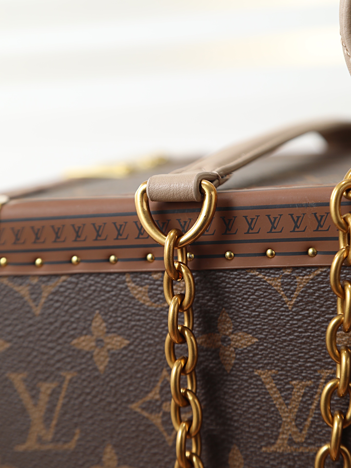 Louis Vuitton New Wave Small Chain Bag M20838 - Image 8