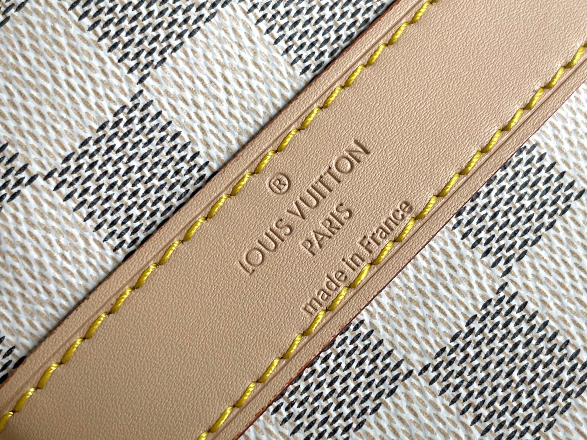 Louis Vuitton Keepall Bandoulière 45 Travel Bag - Image 8