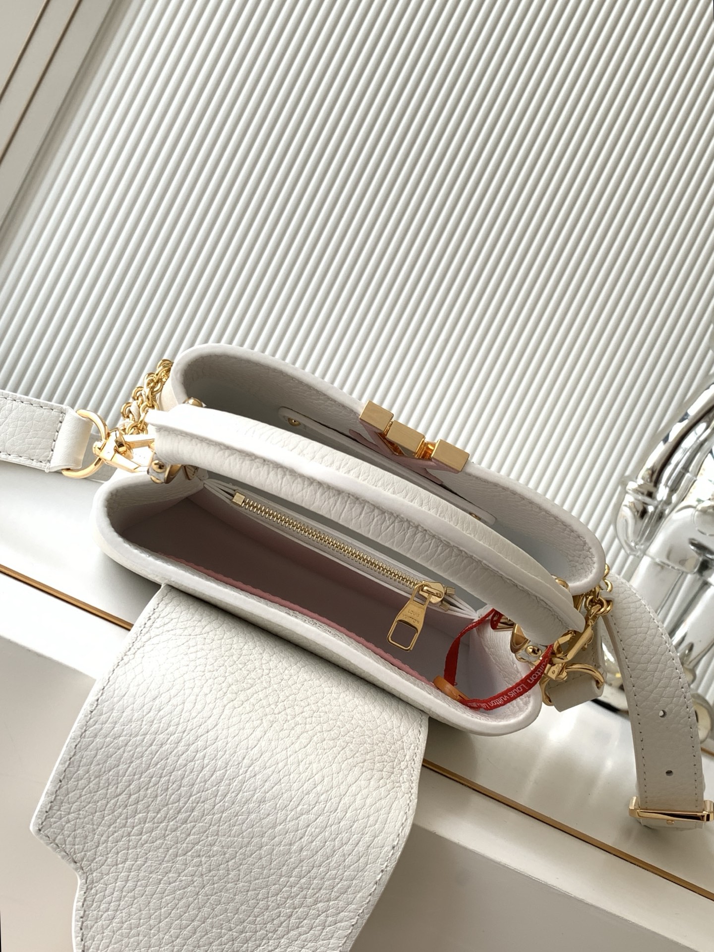 Capucines BB Handbag - Image 8