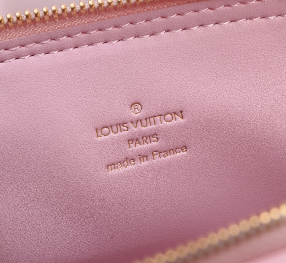 Louis Vuitton Alma BB Handbag - Image 8