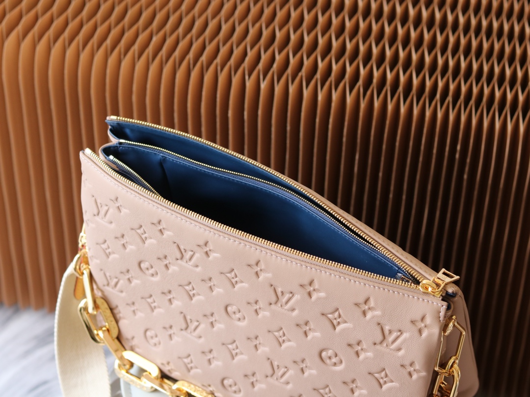 Louis Vuitton Coussin Medium Handbag - Image 8