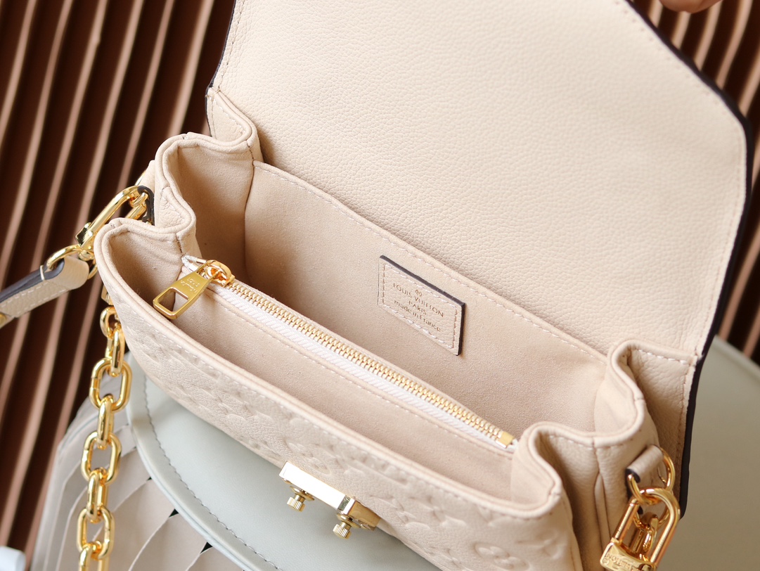 Pochette Metis East West Handbag - Image 8
