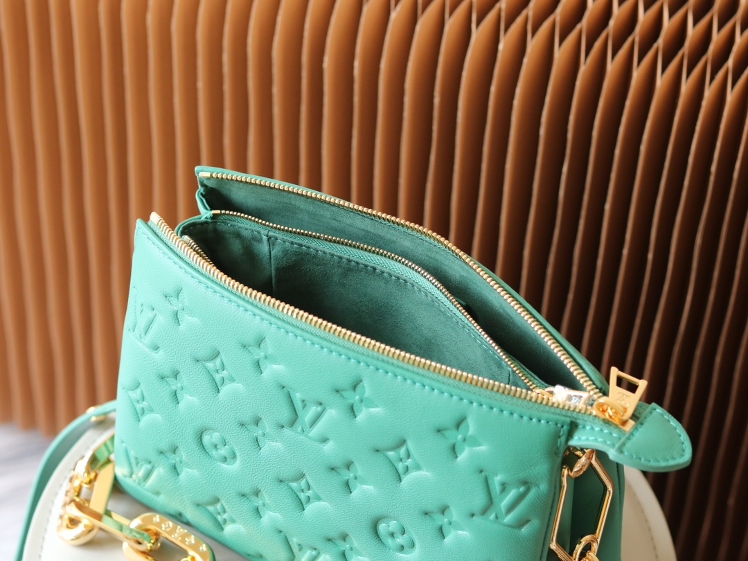 Louis Vuitton Coussin BB Handbag in Monogram Puffed Lambskin - Image 8