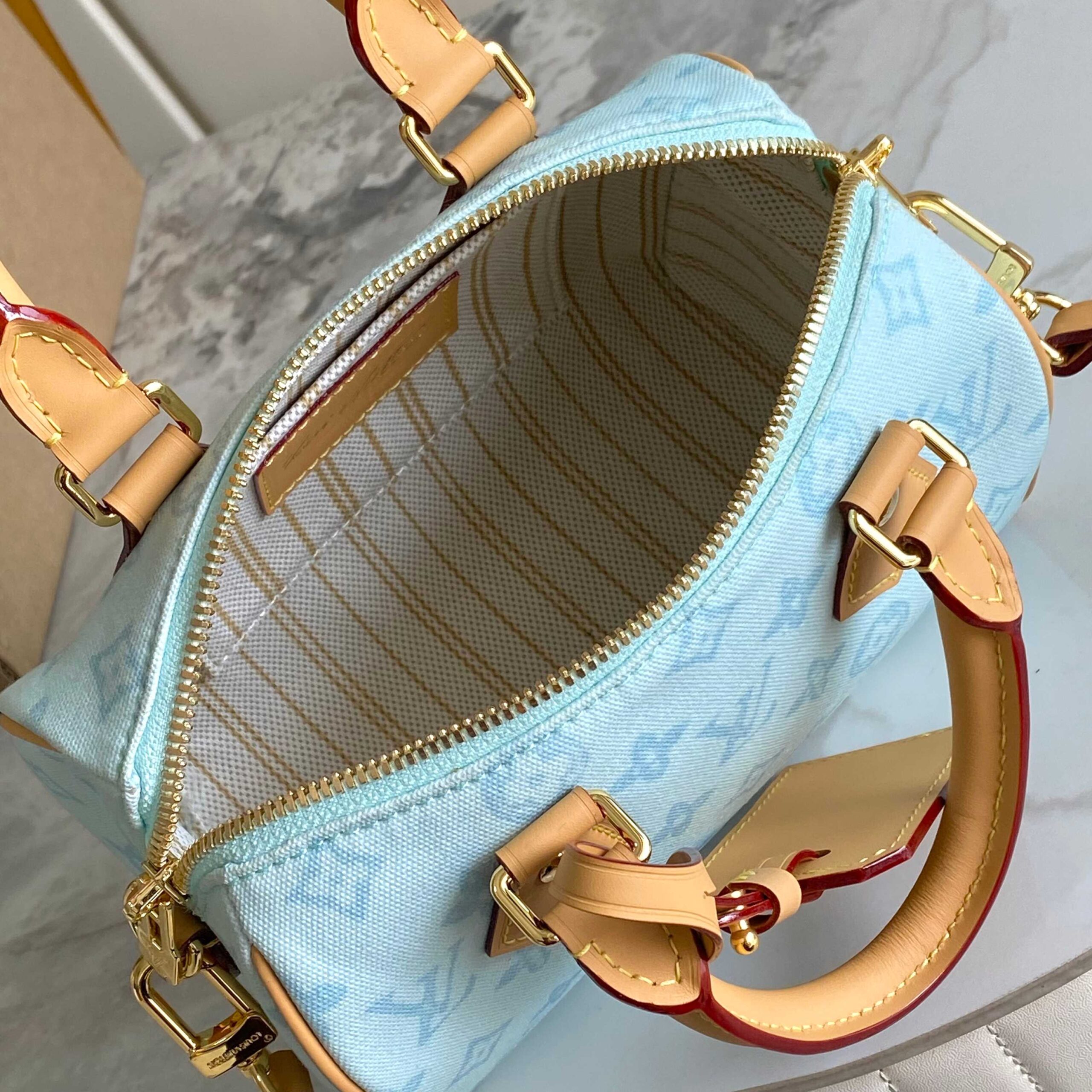Louis Vuitton Speedy Bandoulière 20 Monogram Canvas Handbag - Image 8