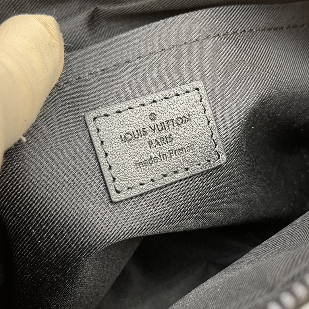 Louis Vuitton Steamer Messenger Bag M46795 - Image 8