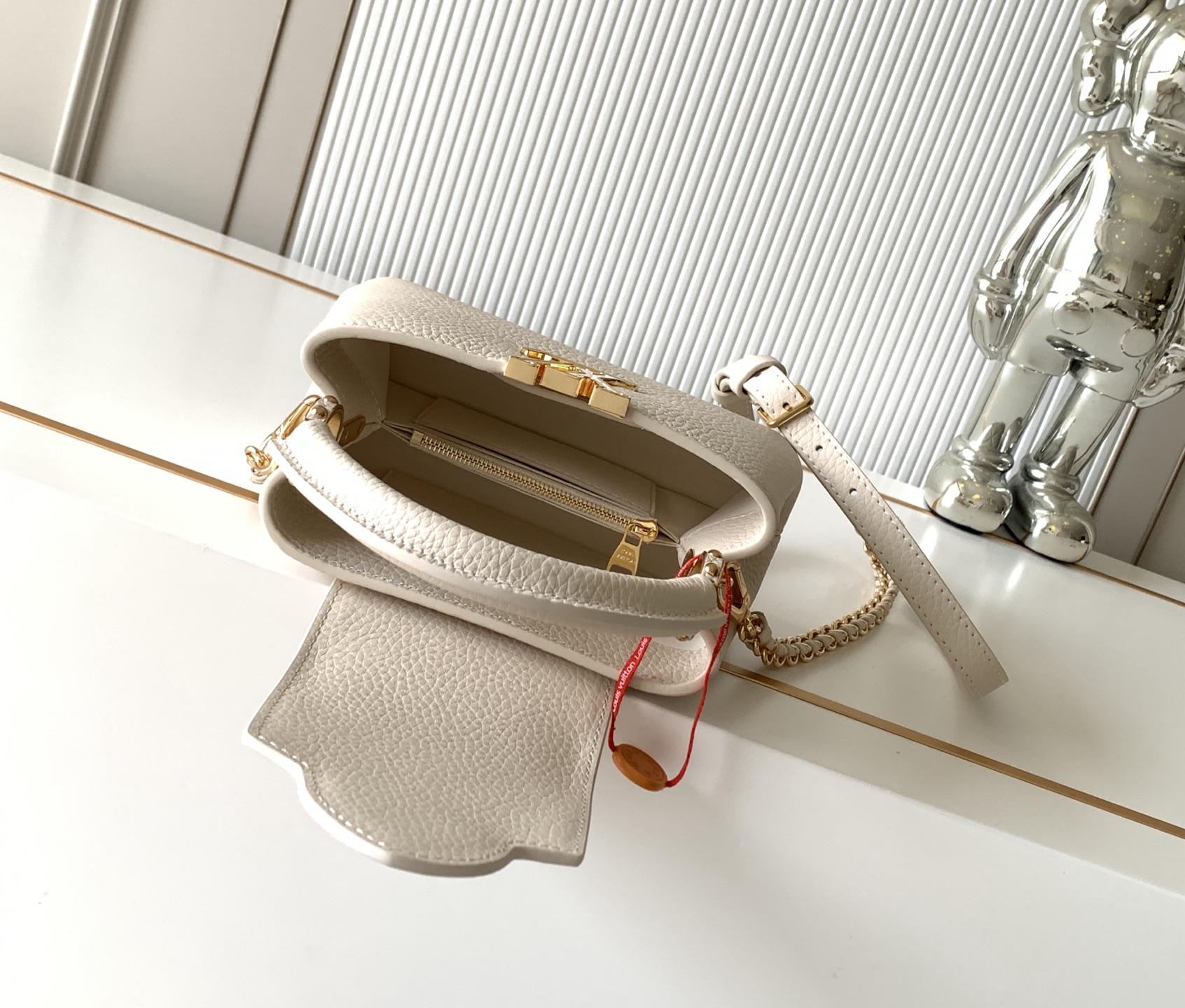 Louis Vuitton Capucines Daydream M25611 Handbag - Image 8