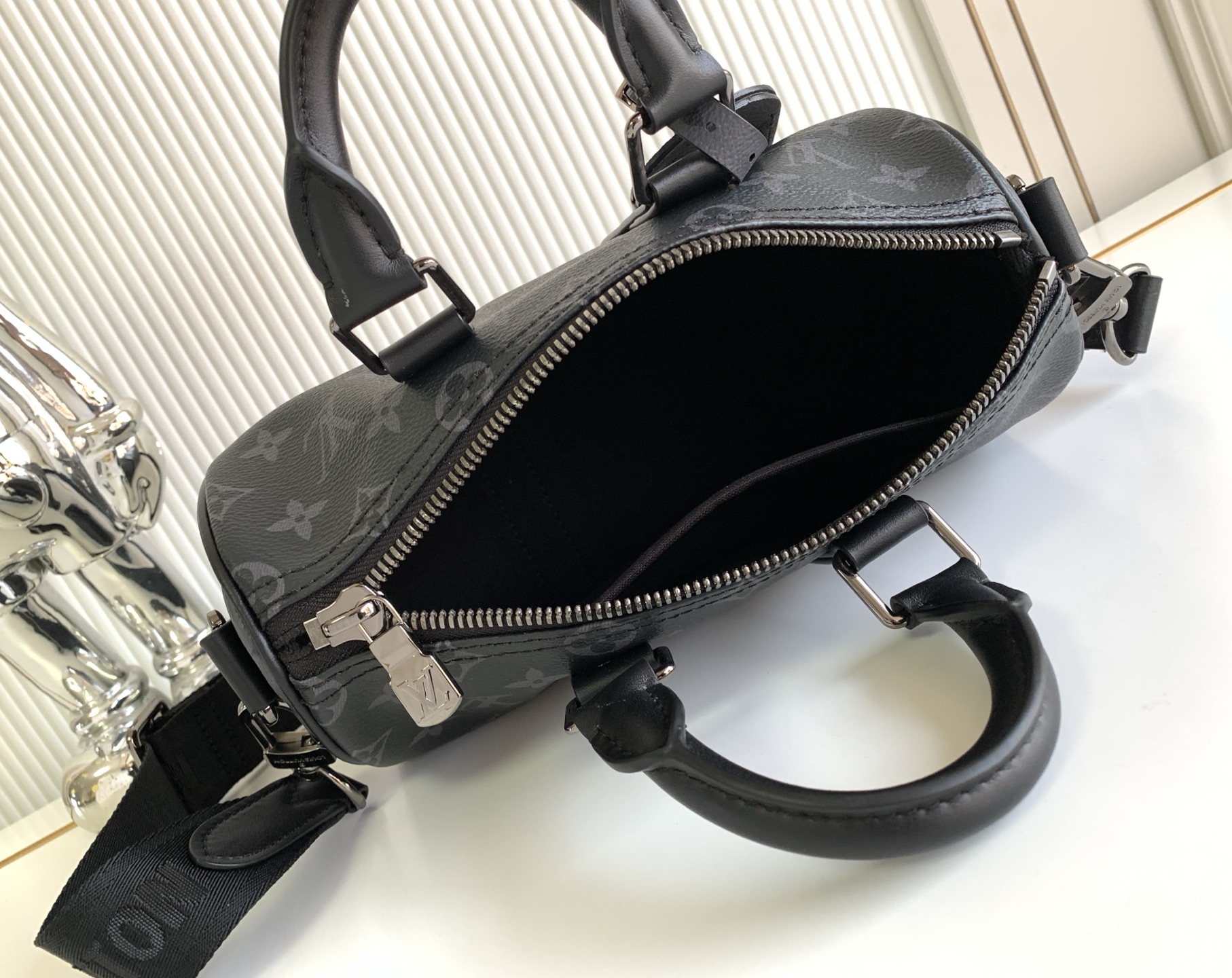 Louis Vuitton Keepall 25 Travel Bag in Monogram Eclipse Reverse Canvas - Image 8