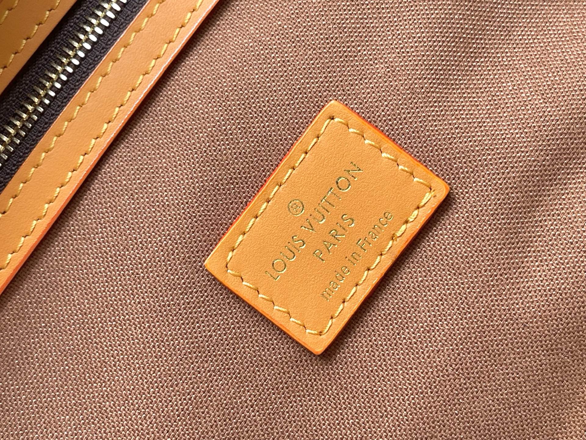 Louis Vuitton Keepall Bandoulière 50 Travel Bag - Image 8
