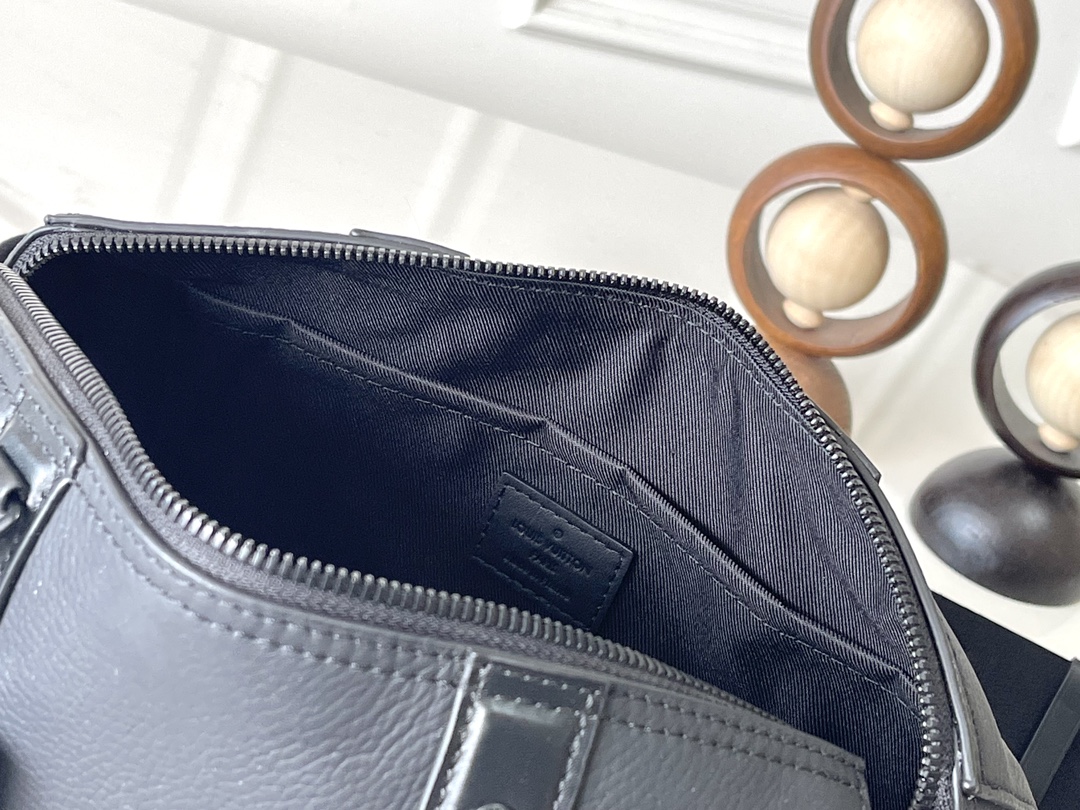 Louis Vuitton M59255 City Keepall Travel Bag - Image 8