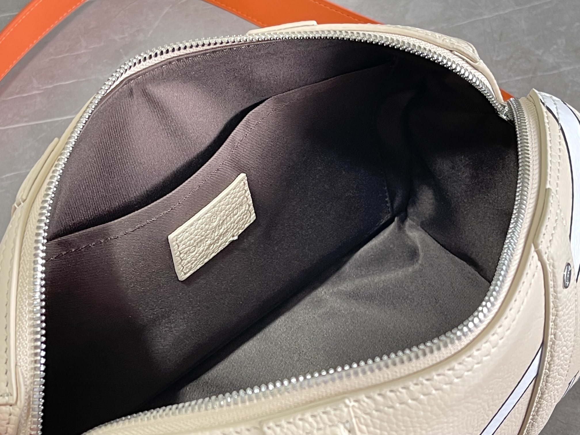 Louis Vuitton City Keepall Bag in Aerogram Calfskin - Image 8