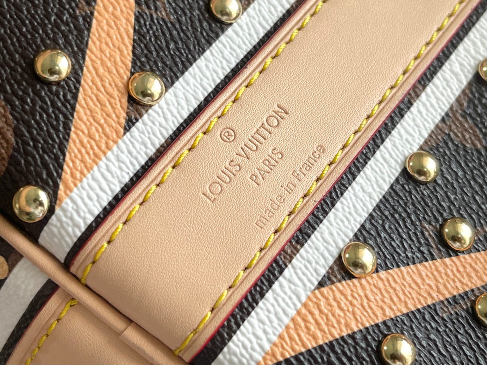 Louis Vuitton Keepall Bandoulière 50 Travel Bag - Image 8