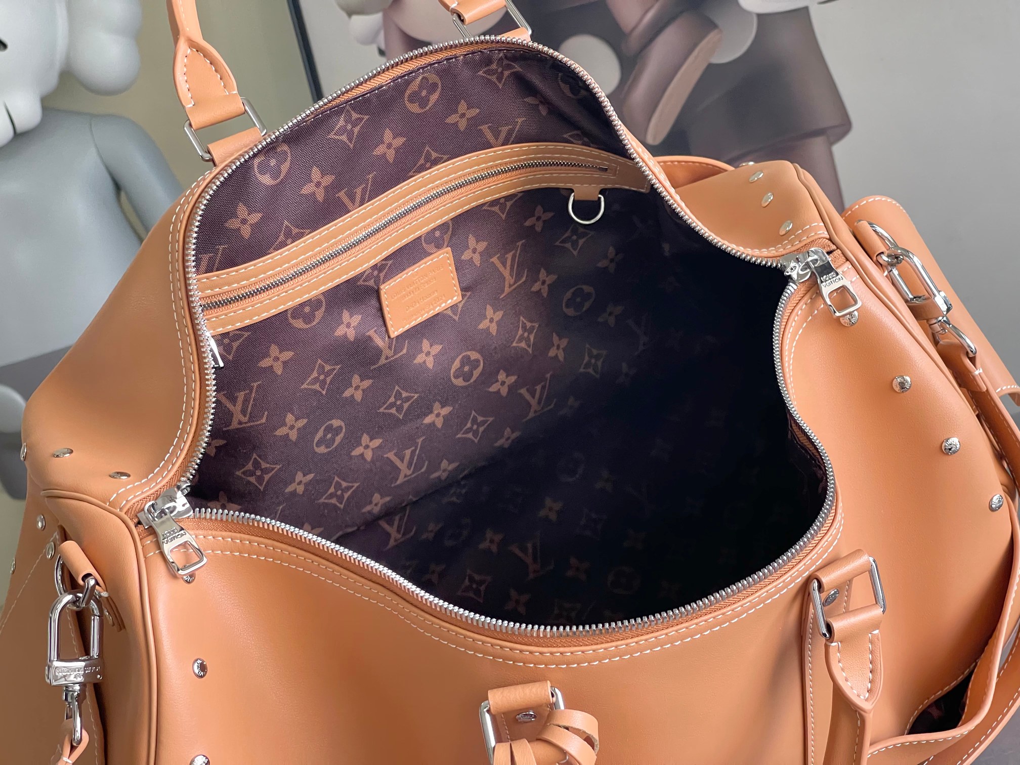Louis Vuitton Keepall 50 Travel Bag with Shoulder Strap - Image 8