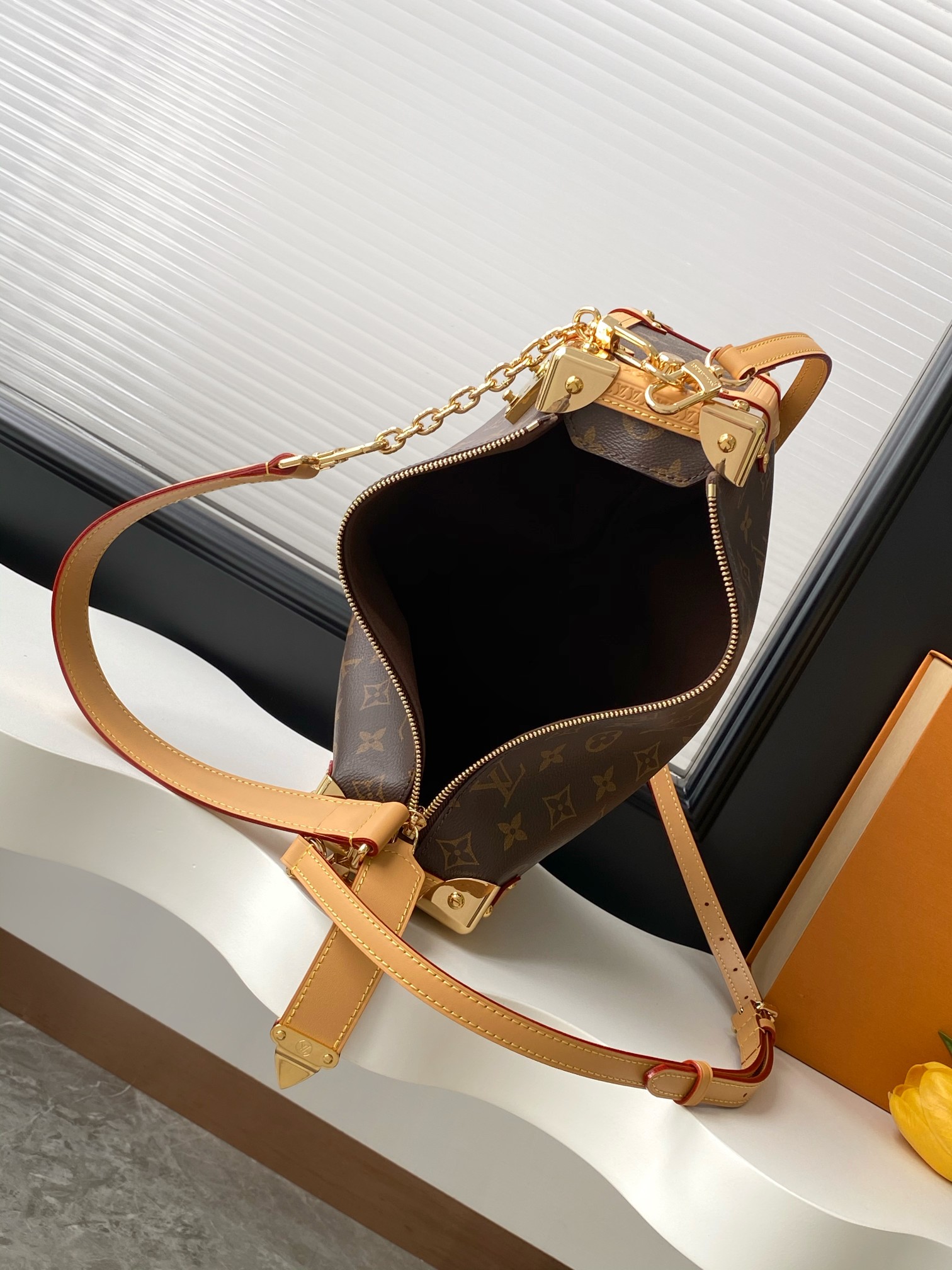 Louis Vuitton Side Trunk Large Handbag M14513 - Image 8