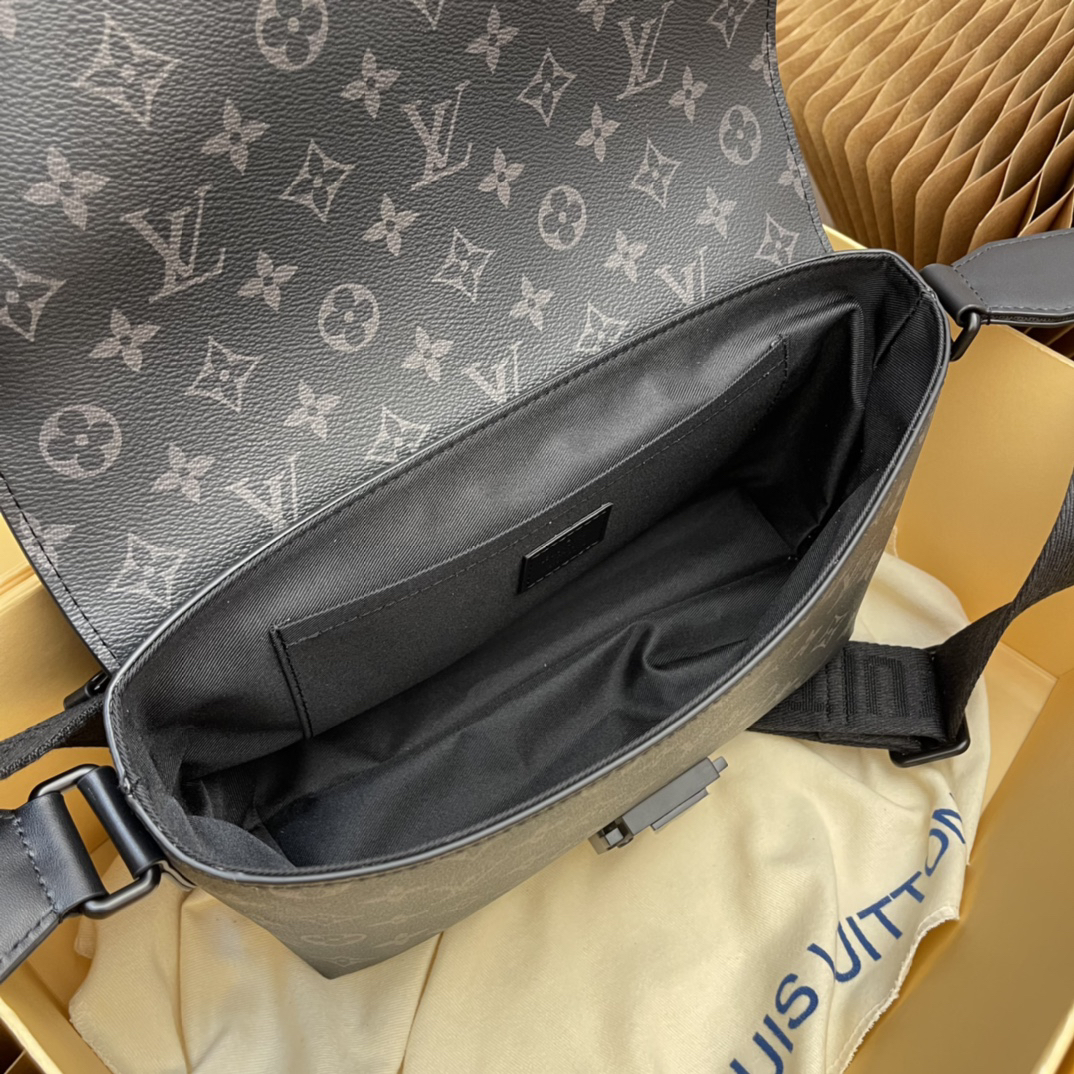 Louis Vuitton Steamer Messenger Bag - Image 8