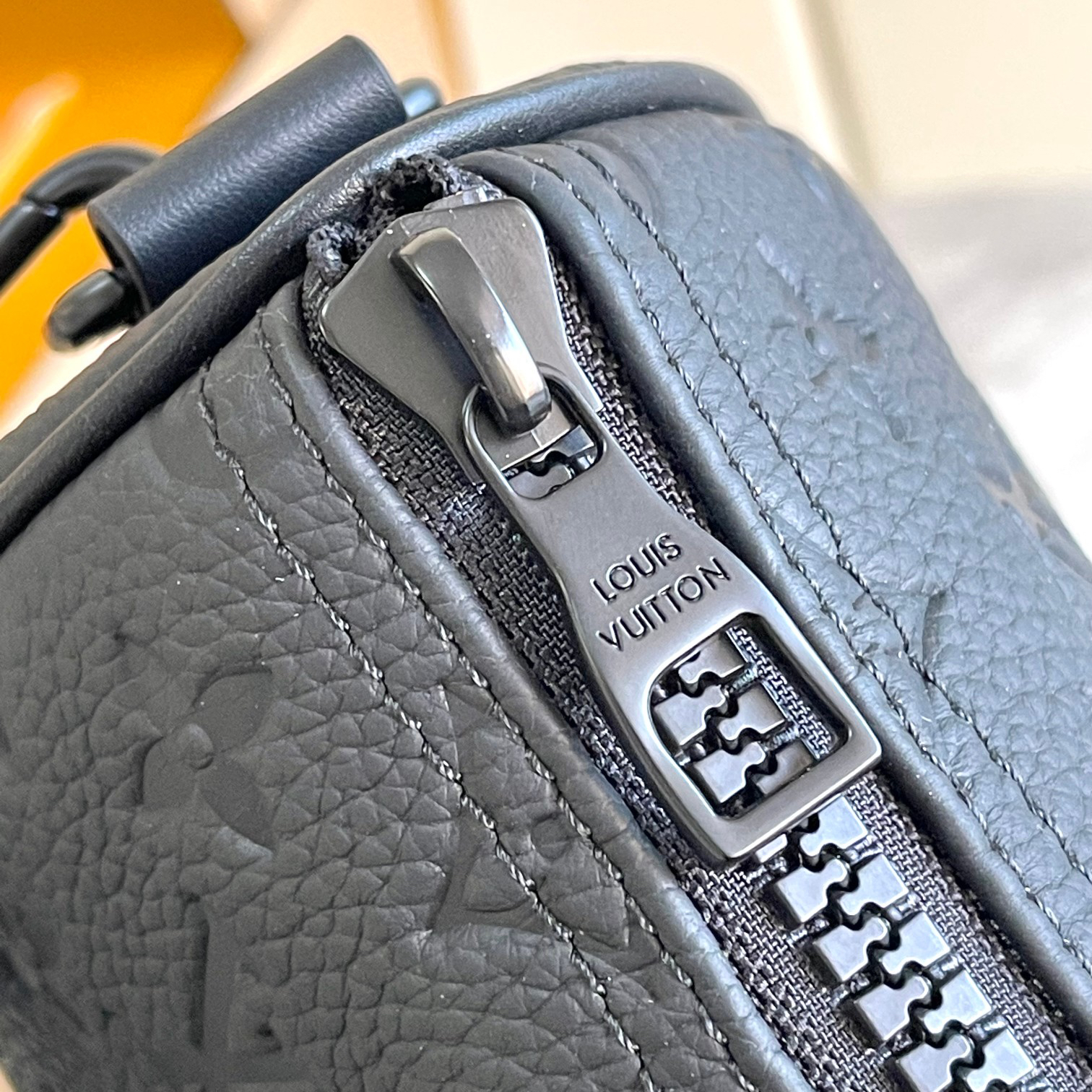 Louis Vuitton Aerogram Keepall XS Leather Bag - Image 8