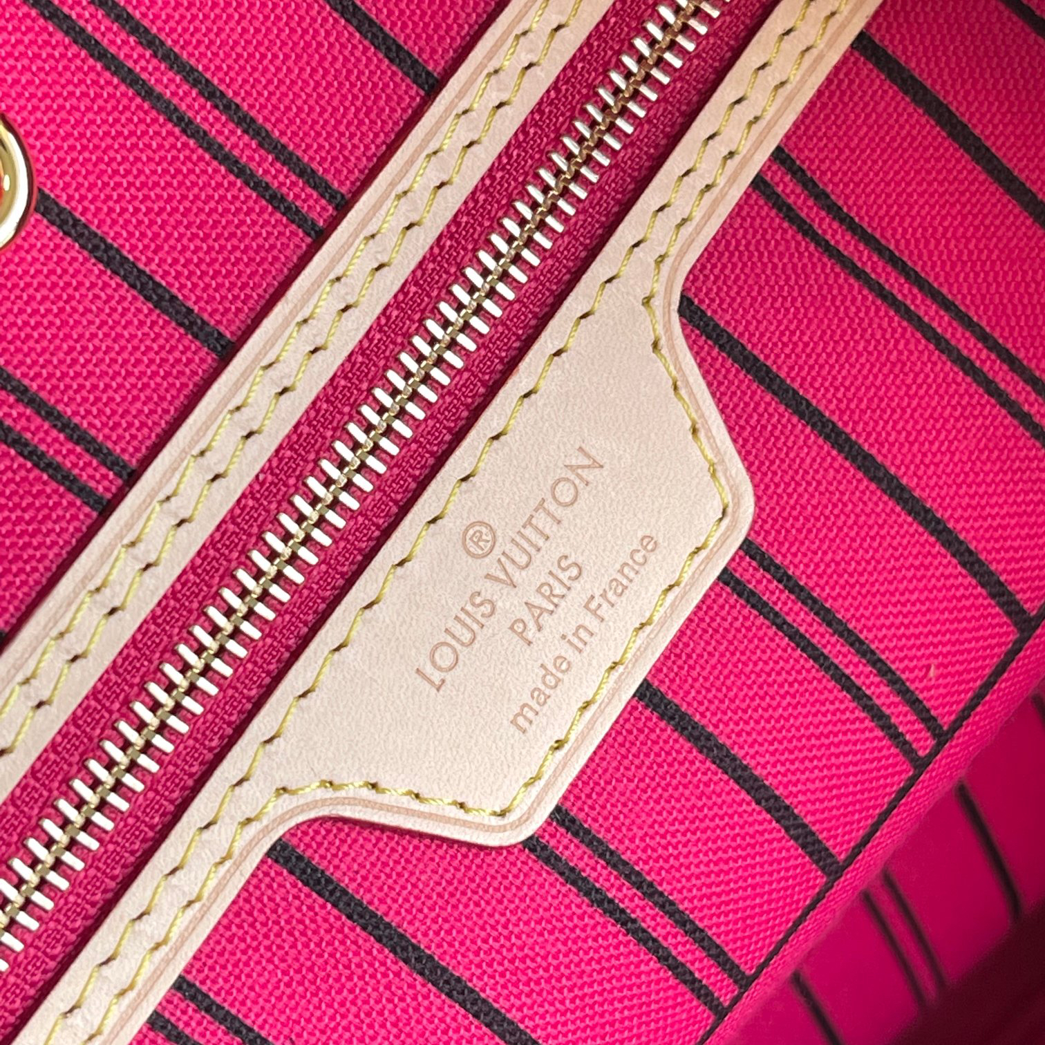 Louis Vuitton Neverfull MM Tote Bag in Damier Azur Canvas - Image 8