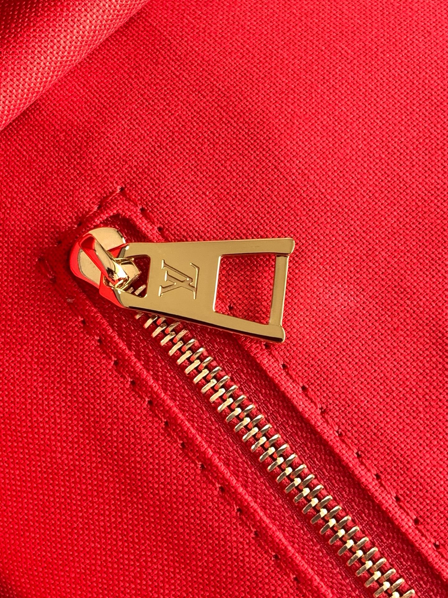 Louis Vuitton Onthego Tote Bag M45320 in Monogram Giant Canvas - Image 8