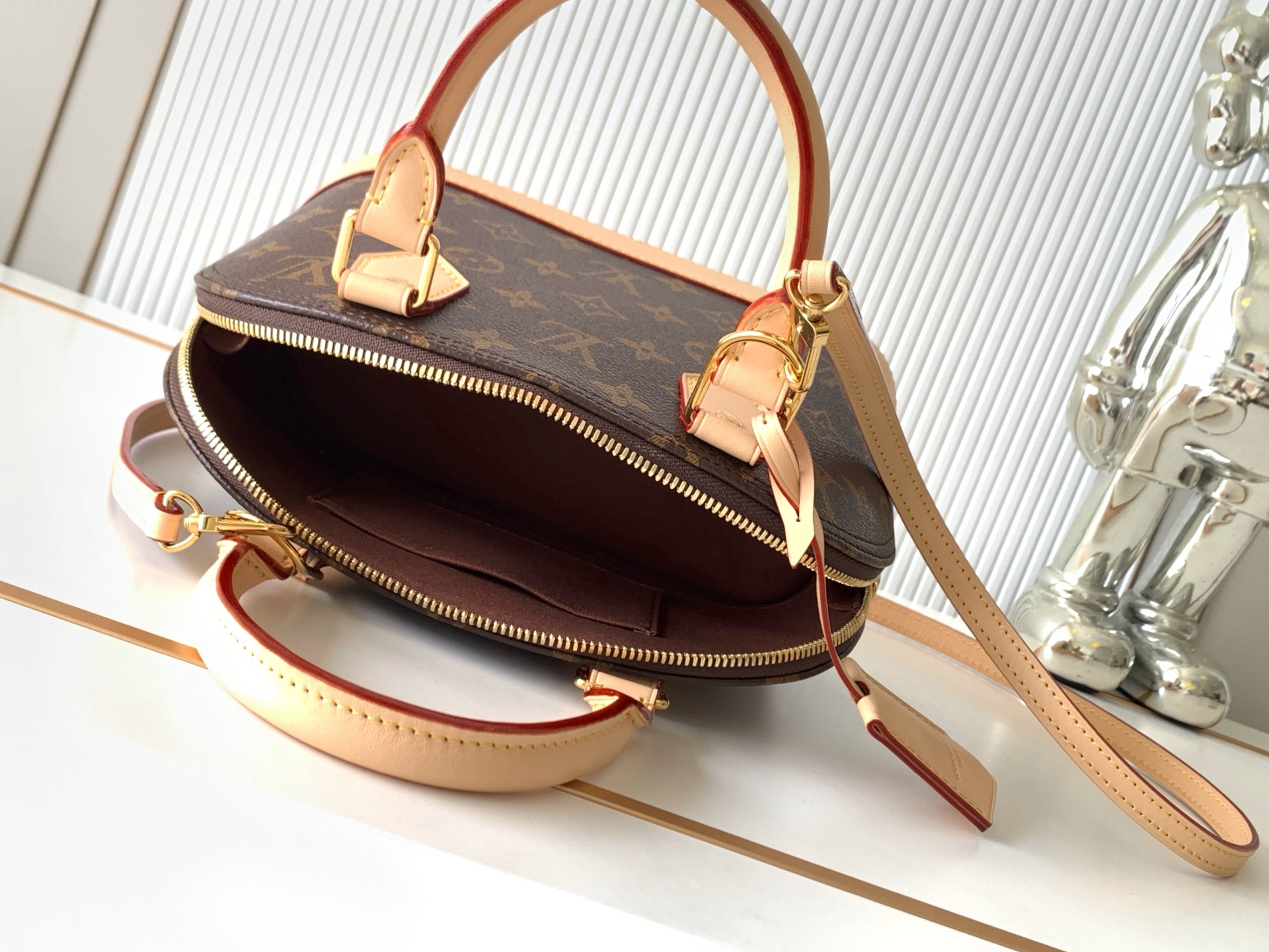 Louis Vuitton Alma BB Damier Ebene Canvas Handbag - Image 8