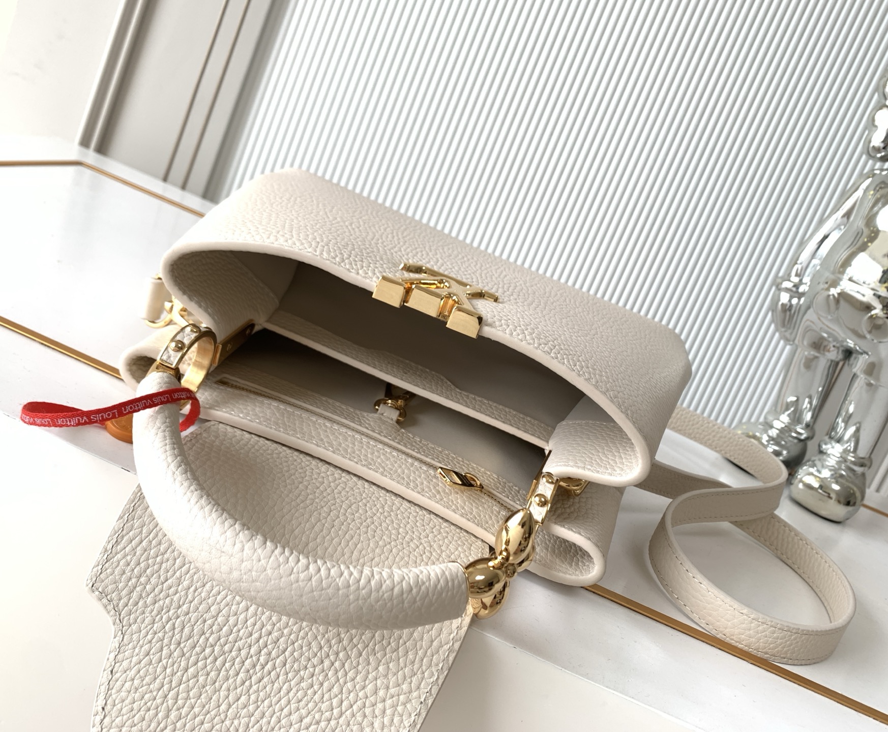 Louis Vuitton Capucines BB Handbag in White - Image 8