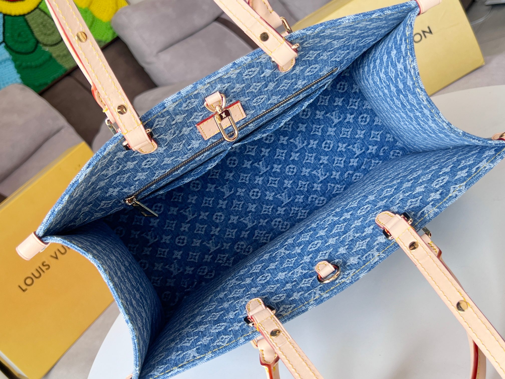 Louis Vuitton Onthego Medium Handbag in Blue Denim - Image 8