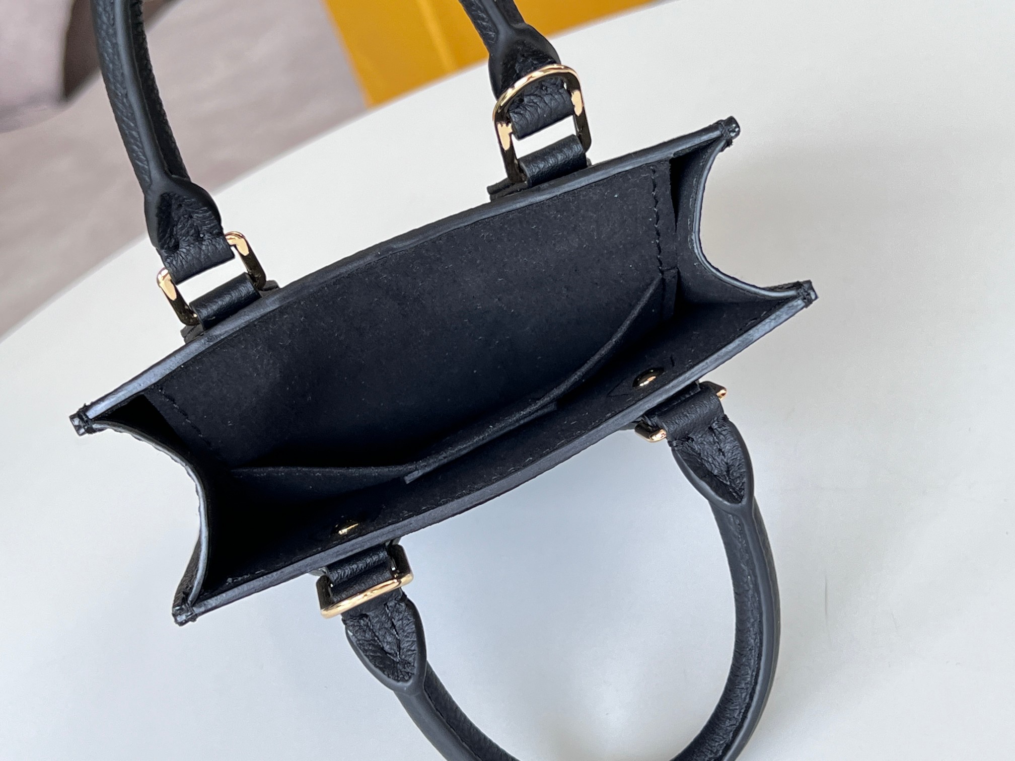 Louis Vuitton Petit Sac Plat M81417 Black Handbag - Image 8