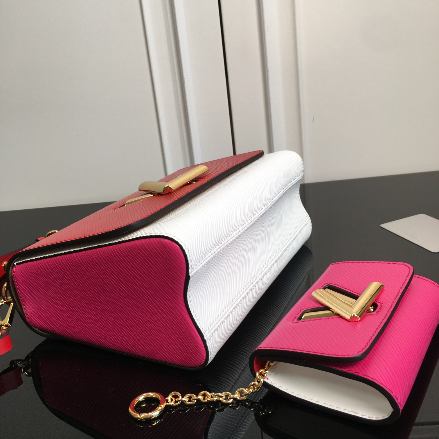 M55683 Red Two-Piece Twin Bag in Wave-Textured Leather - Image 8