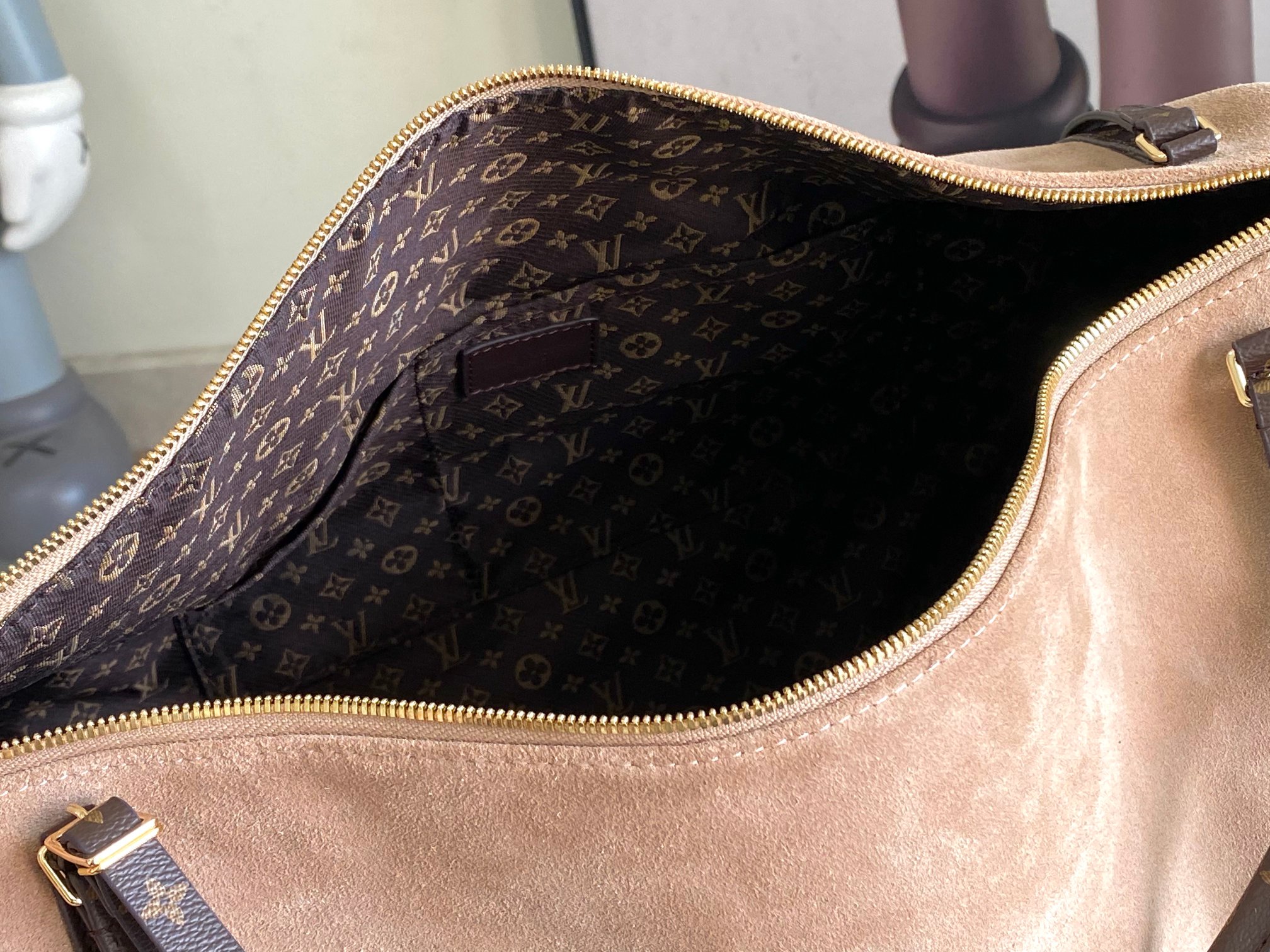 Louis Vuitton Express Travel Keepall Bag M26037 - Image 8