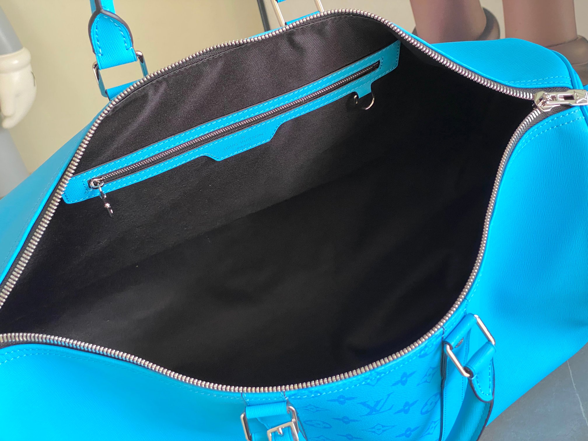 Louis Vuitton Keepall Taigarama M27791 Travel Bag - Image 8
