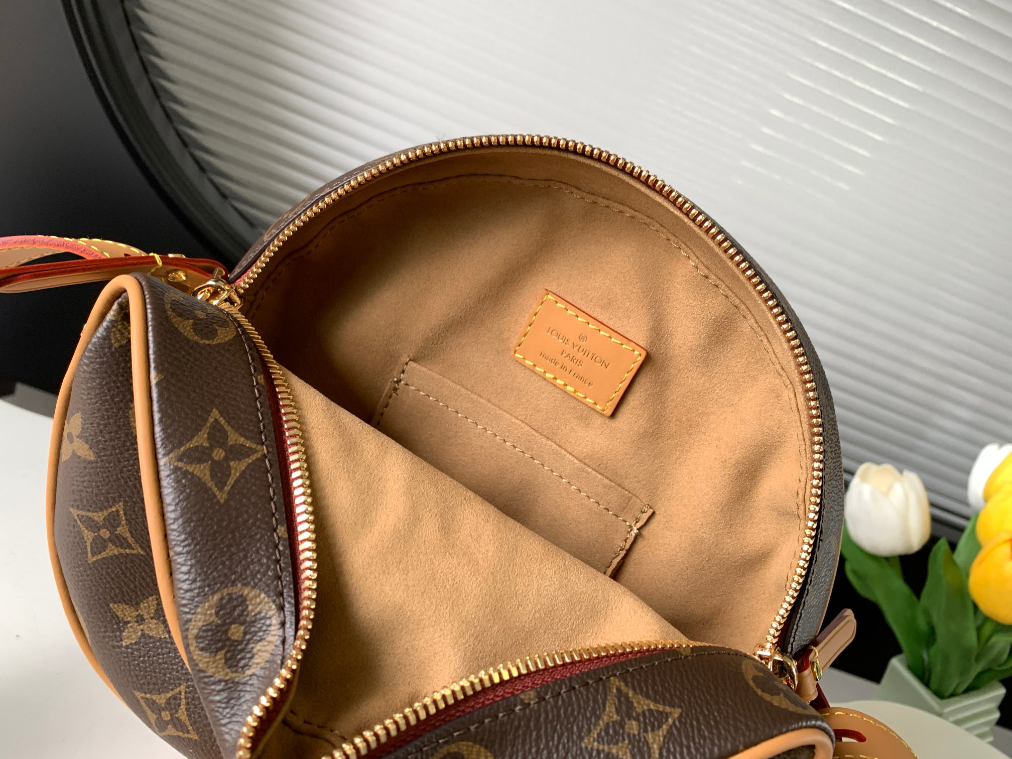 Louis Vuitton Boite Chapeau Souple Handbag - Image 8