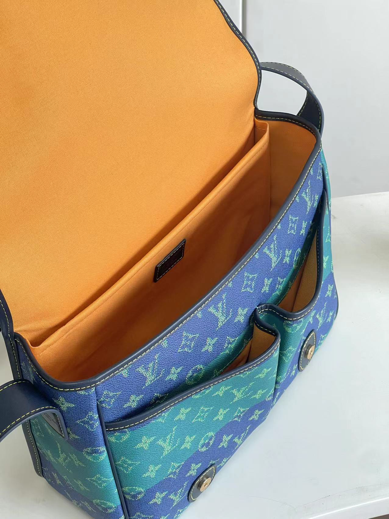 Louis Vuitton Satchel Mailbag in Blue-Green Monogram Canvas - Image 8