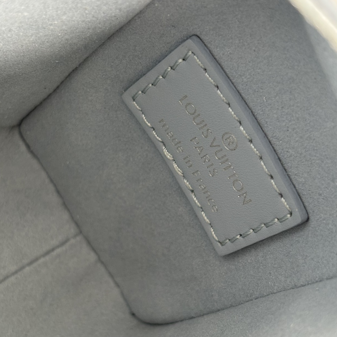 Louis Vuitton Side Trunk Small Handbag M23817 in Blue with Silver Hardware - Image 8