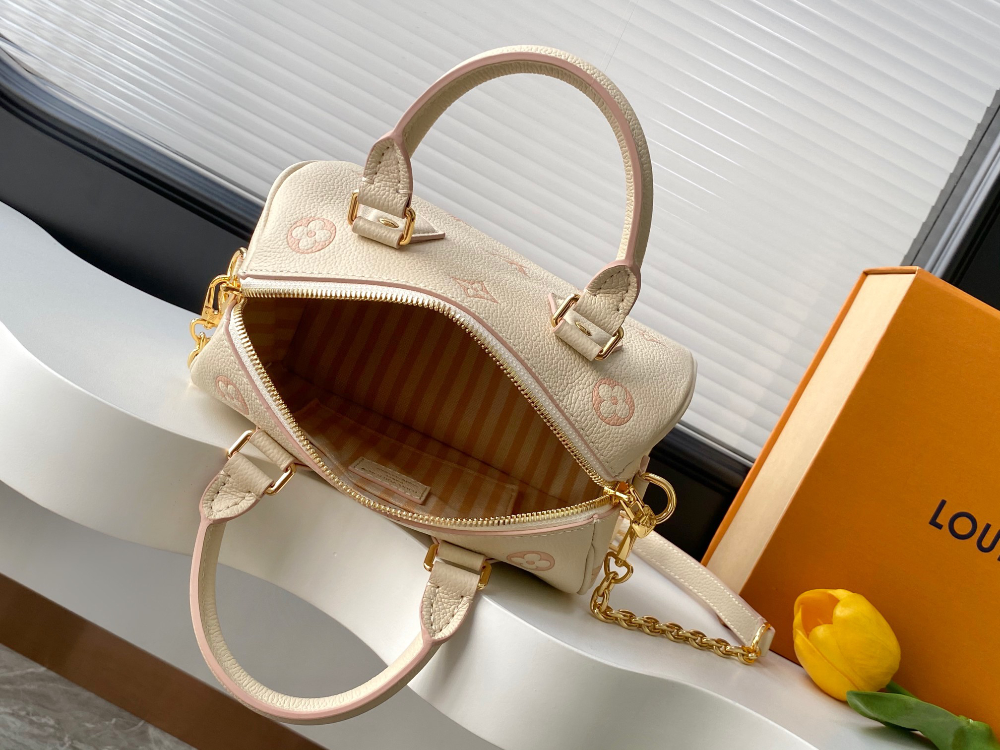 Louis Vuitton Speedy Bandoulière 20 Monogram Empreinte Leather Bag - Beige - Image 8