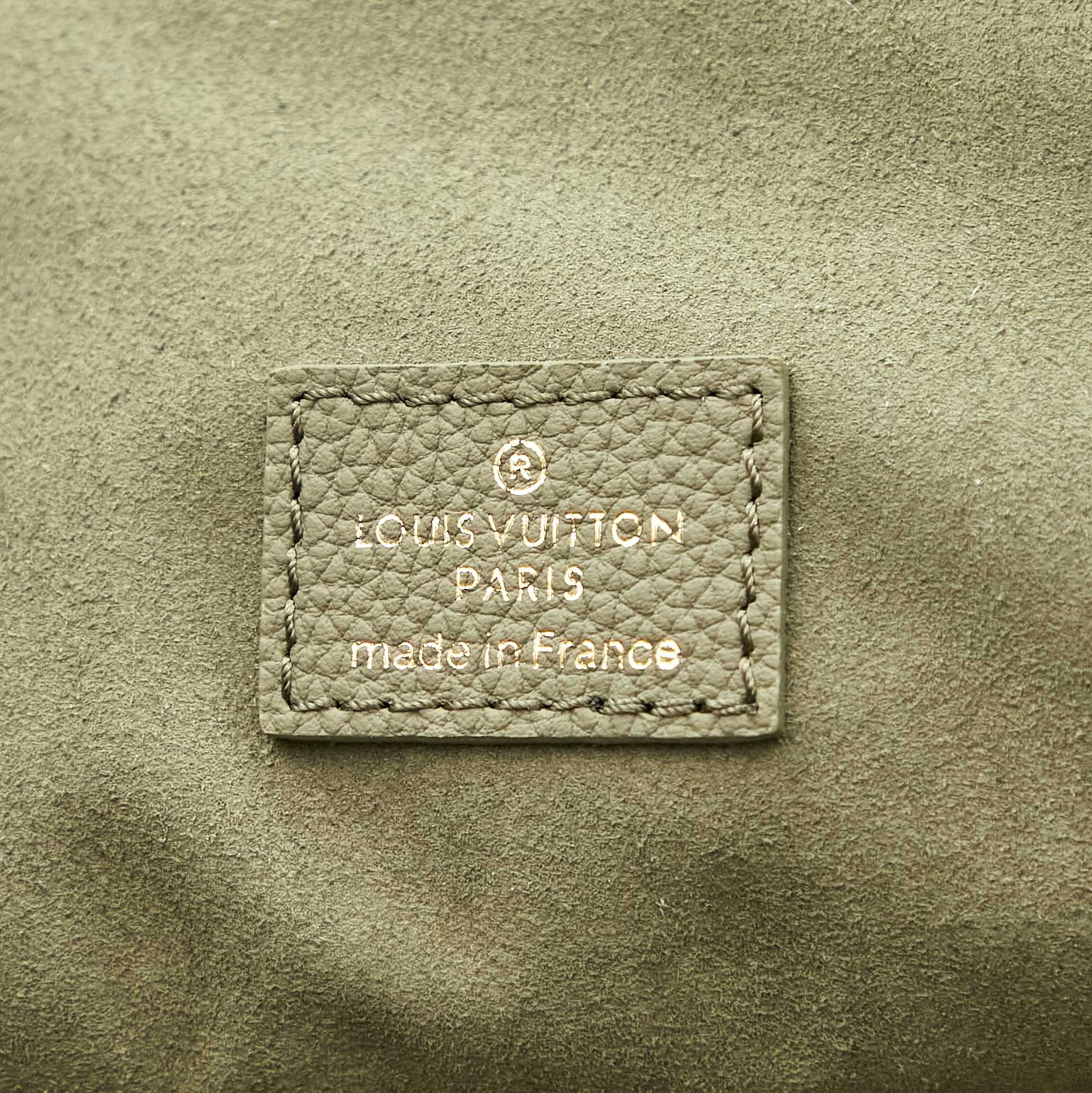 Saint Laurent Low Key Cabas Medium Handbag - Image 8